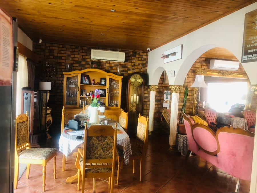 5 Bedroom Property for Sale in Protea Park North West